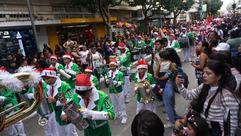 Desfile navideño de bandas 2
