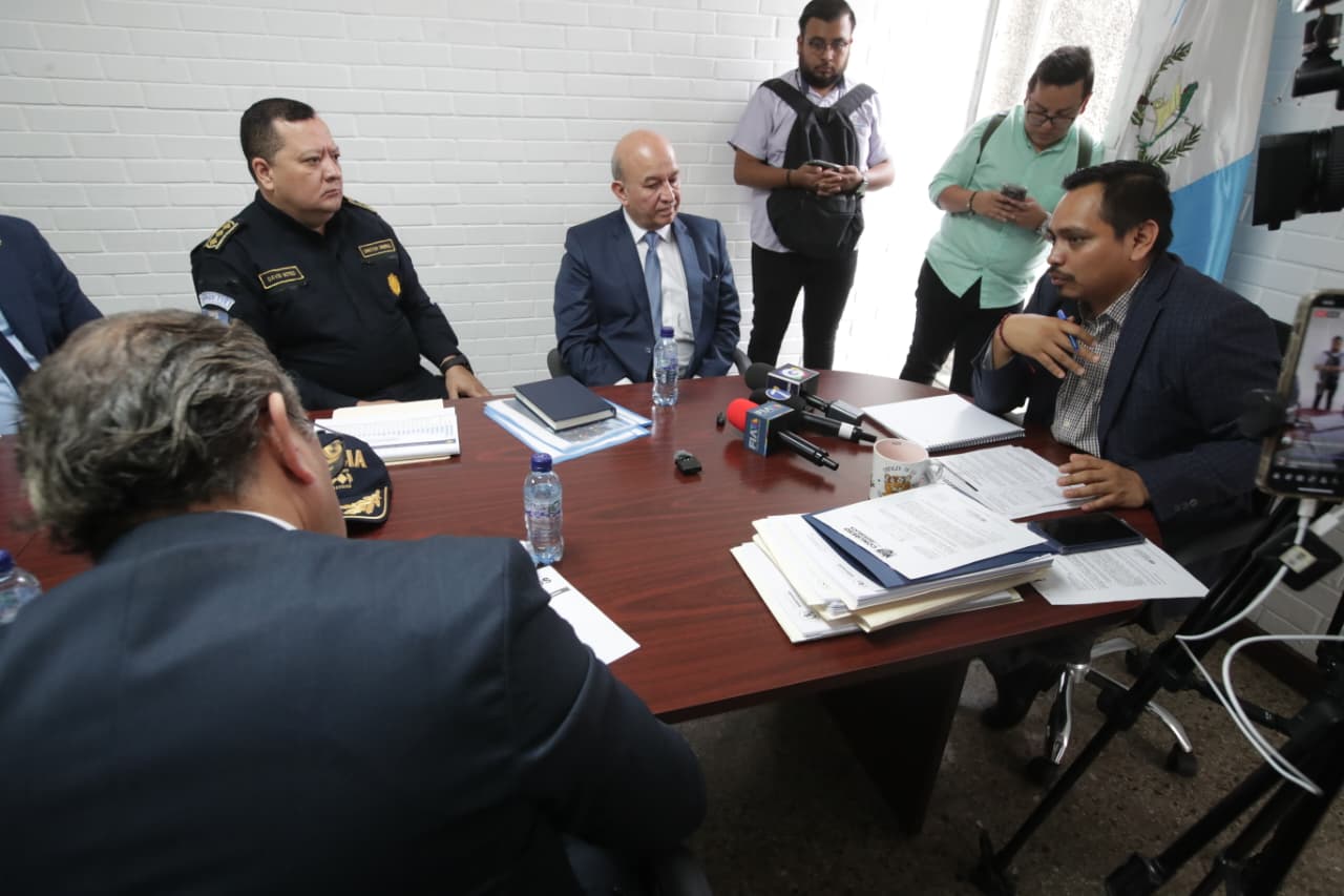 PNC se prepara para comprar armamento y vehículos a Israel y EE. UU.