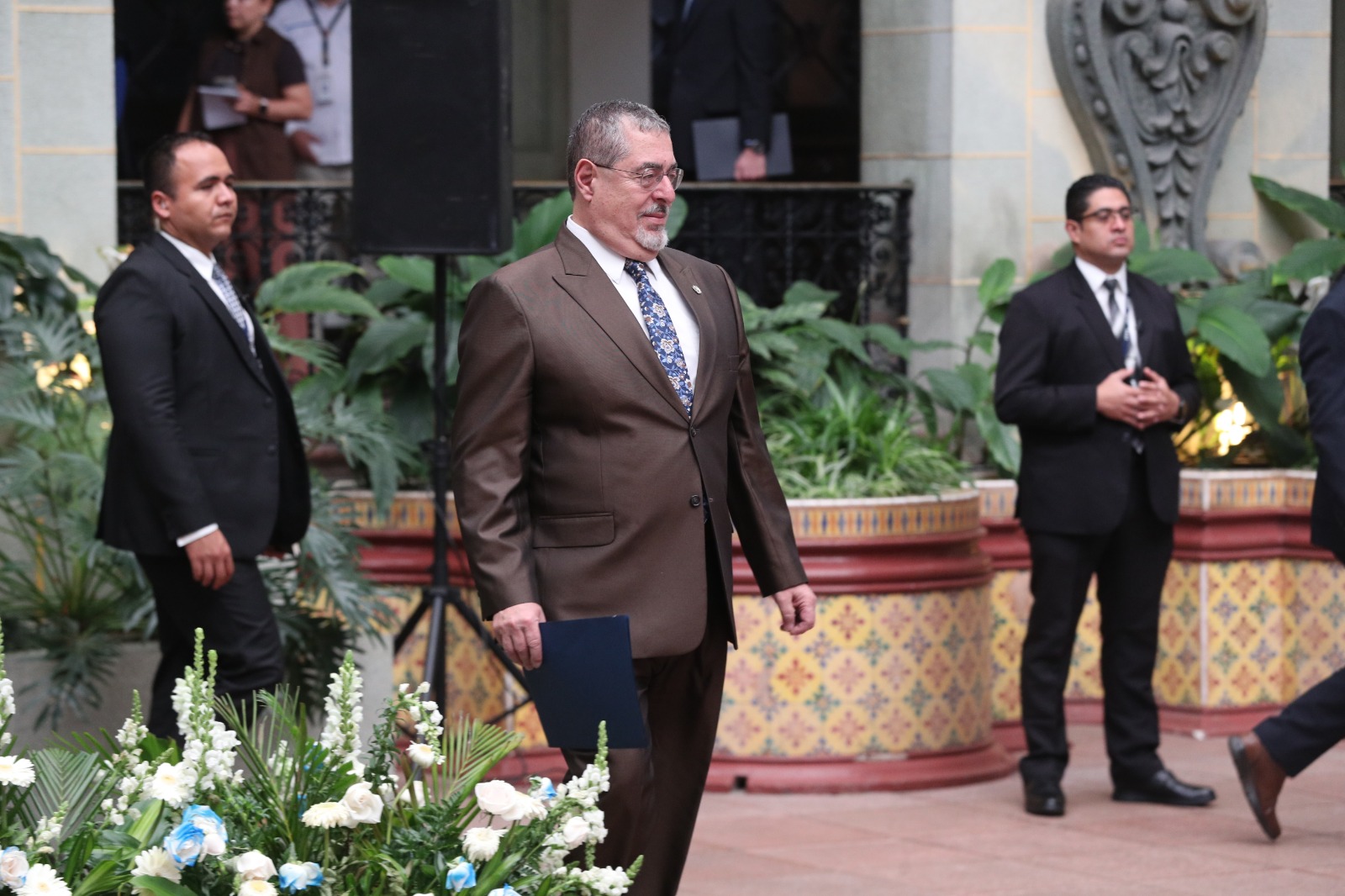 Presidente Bernardo Arévalo se reúne con misión de la OEA que dará seguimiento a elecciones del 2026