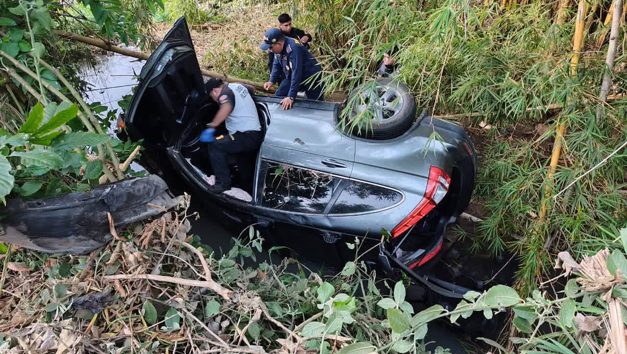 Dos personas fallecidas y vehículos con severos daños en accidentes en Jutiapa y Escuintla