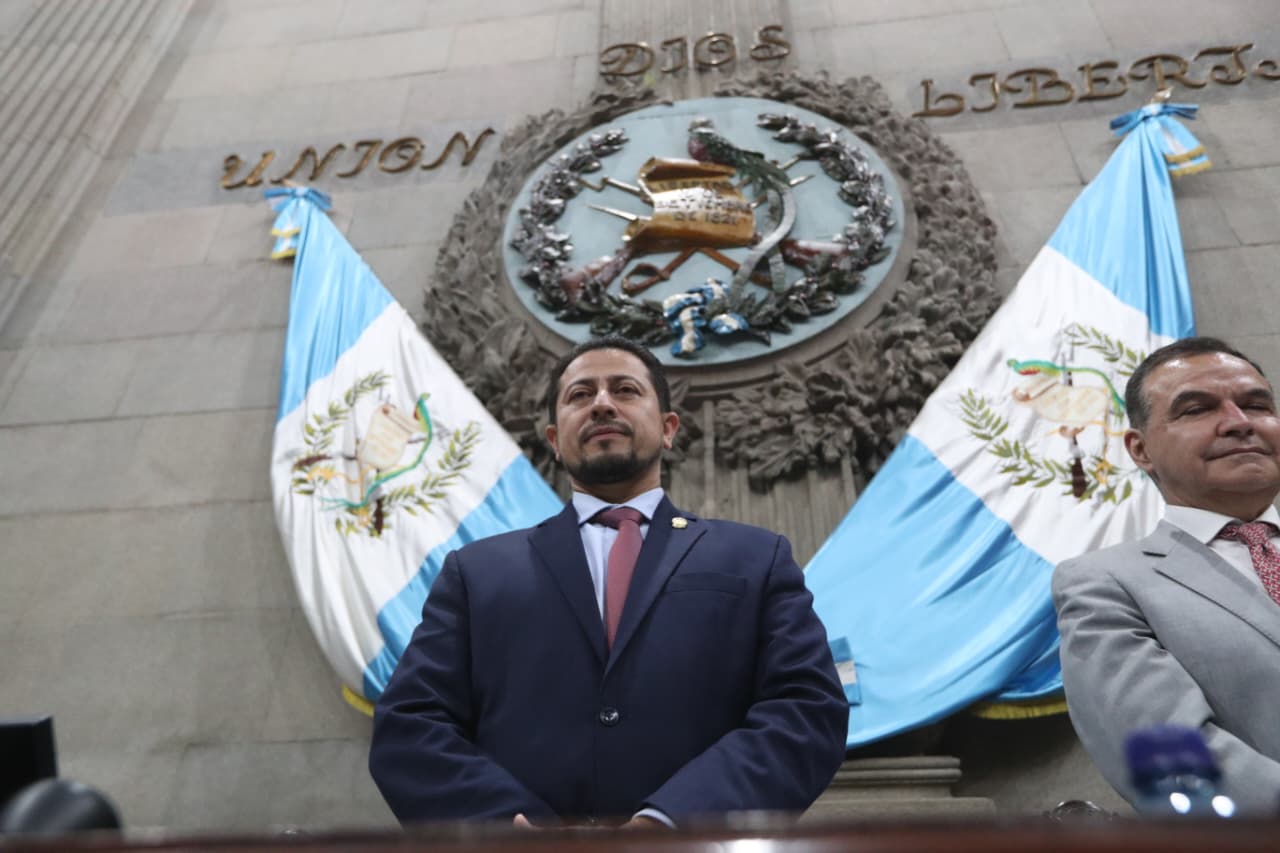 Congreso elige nueva junta directiva encabezada por Luis Contreras'