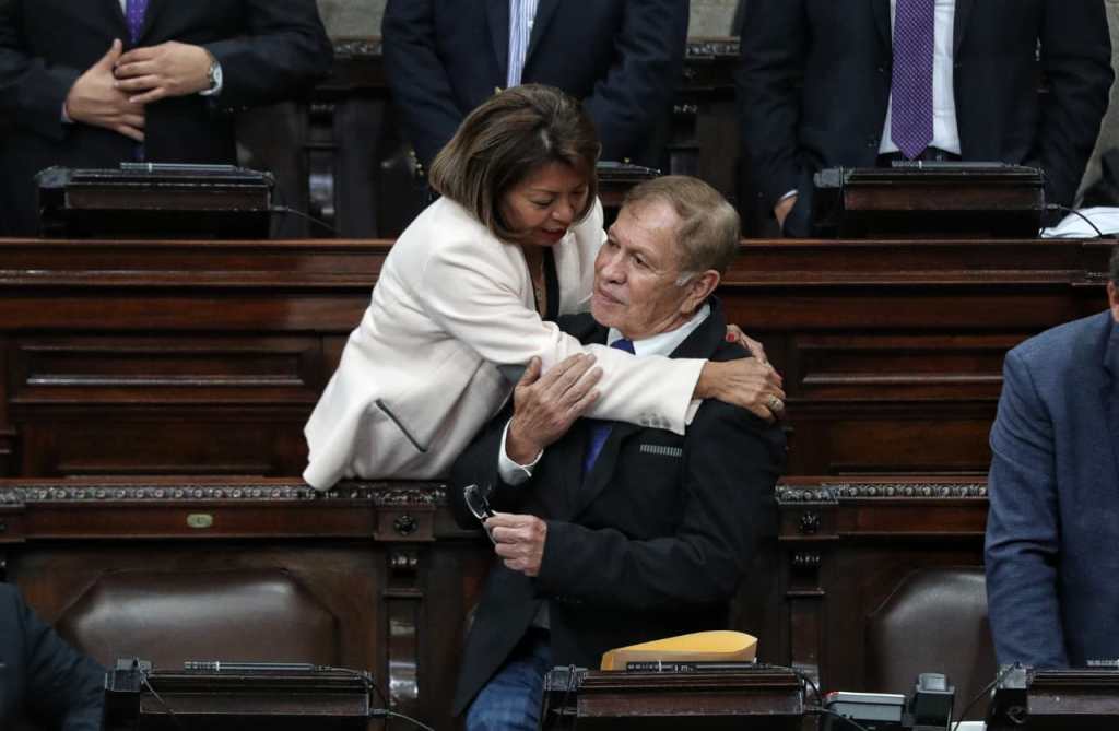 Congreso elige nueva junta directiva encabezada por Luis Contreras