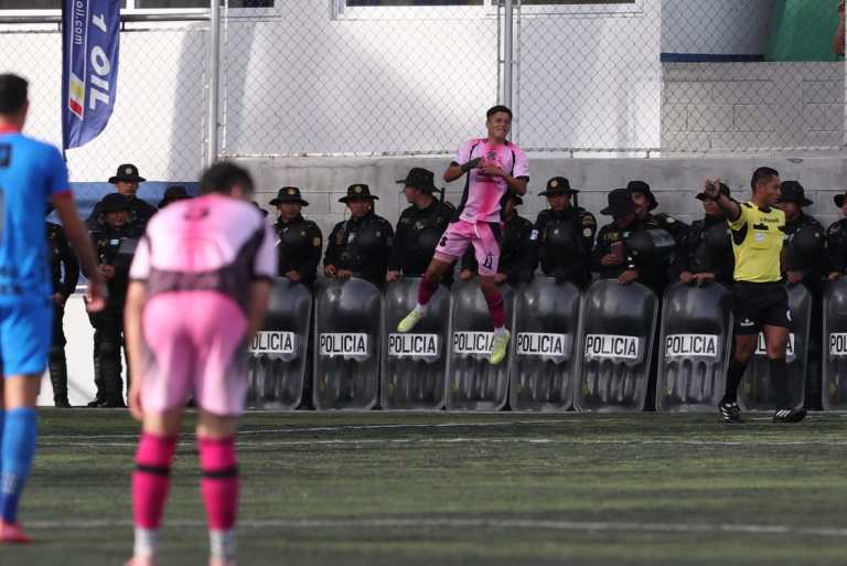 Mixco vence a Municipal y aprieta la lucha por el liderato del Apertura 2