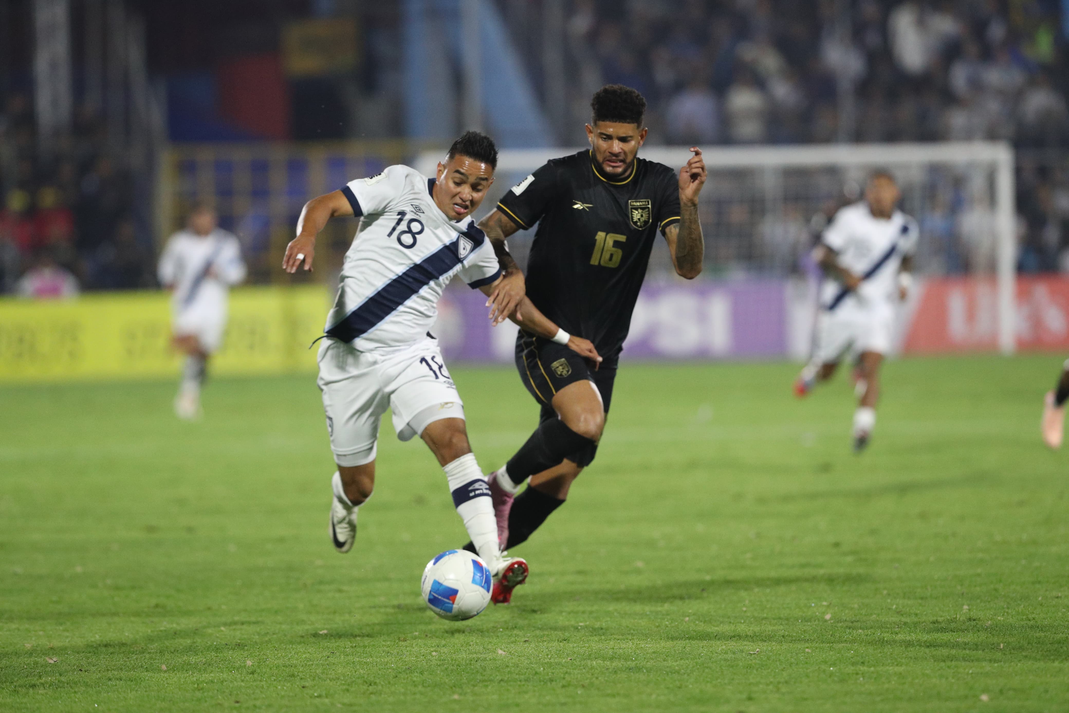 El panameño Alberto Quintero confía en el profesionalismo de Guatemala antes del decisivo duelo ante Surinam