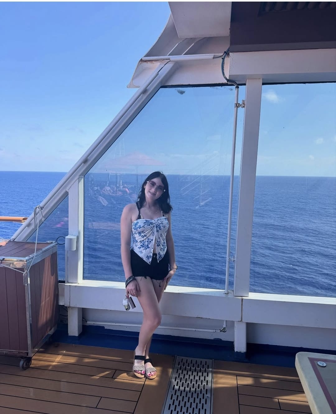 El misterioso caso de la joven que fue hallada sin vida en un crucero y las dudas que deja sobre el autor del crimen