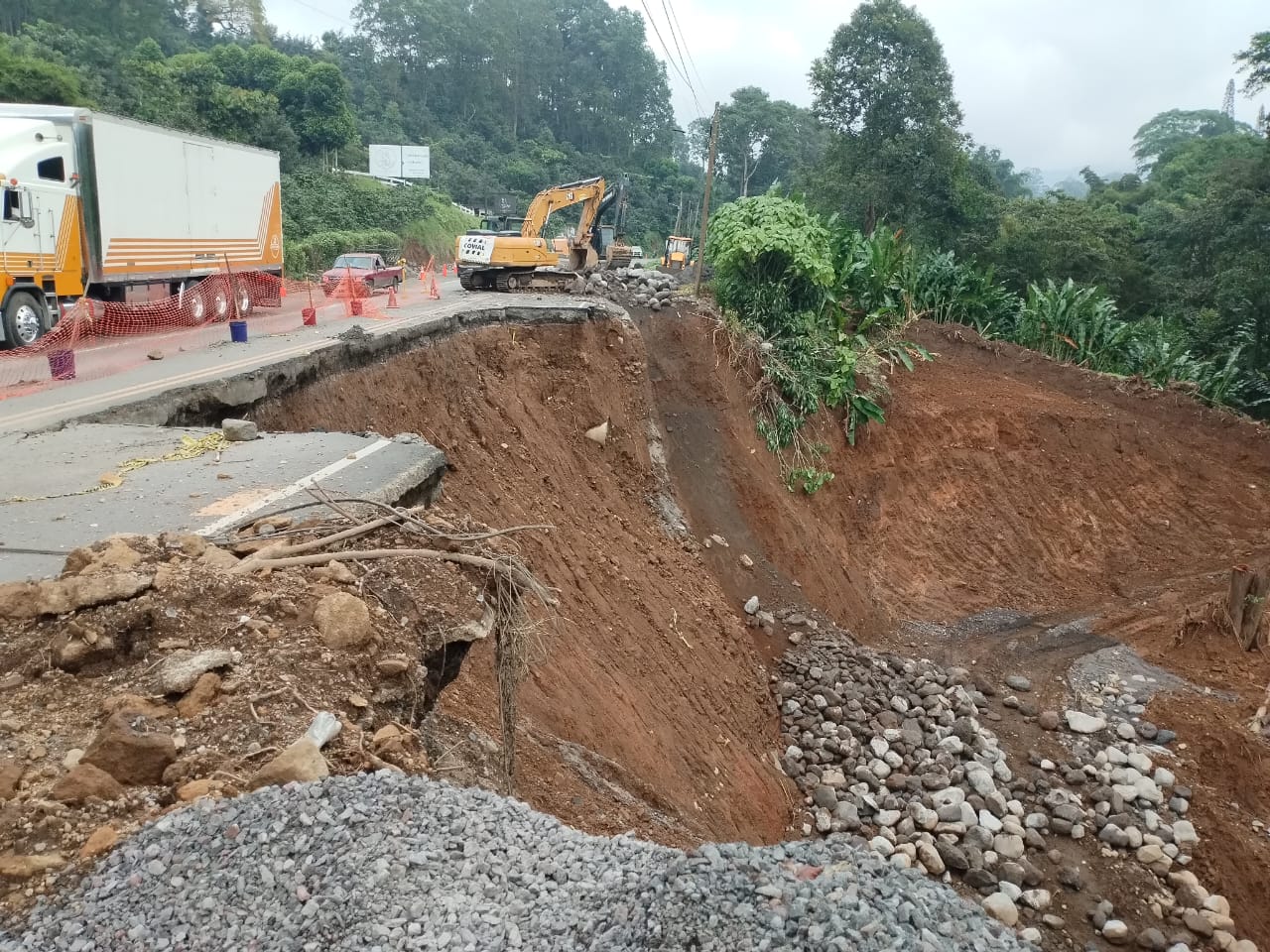 Queda habilitado tercer carril en la ruta Cito-Zarco y comienza programa de bacheo esta semana