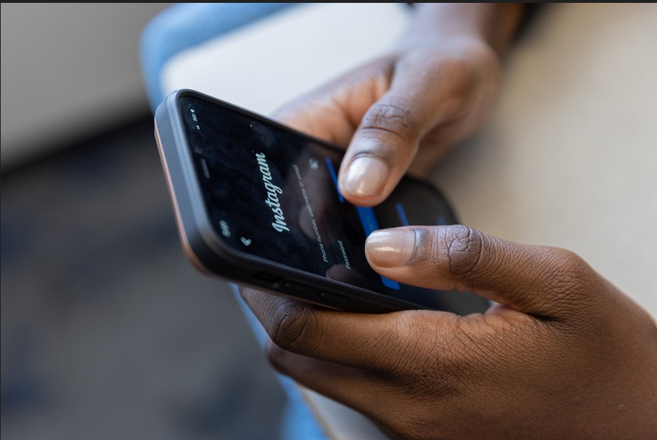 Cómo un descanso de las redes sociales podría ayudar a la salud mental