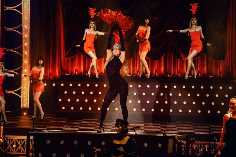 Residencia de Ricardo Arjona en Guatemala: el papel de Midalys Perdigón Álvarez en el espectáculo