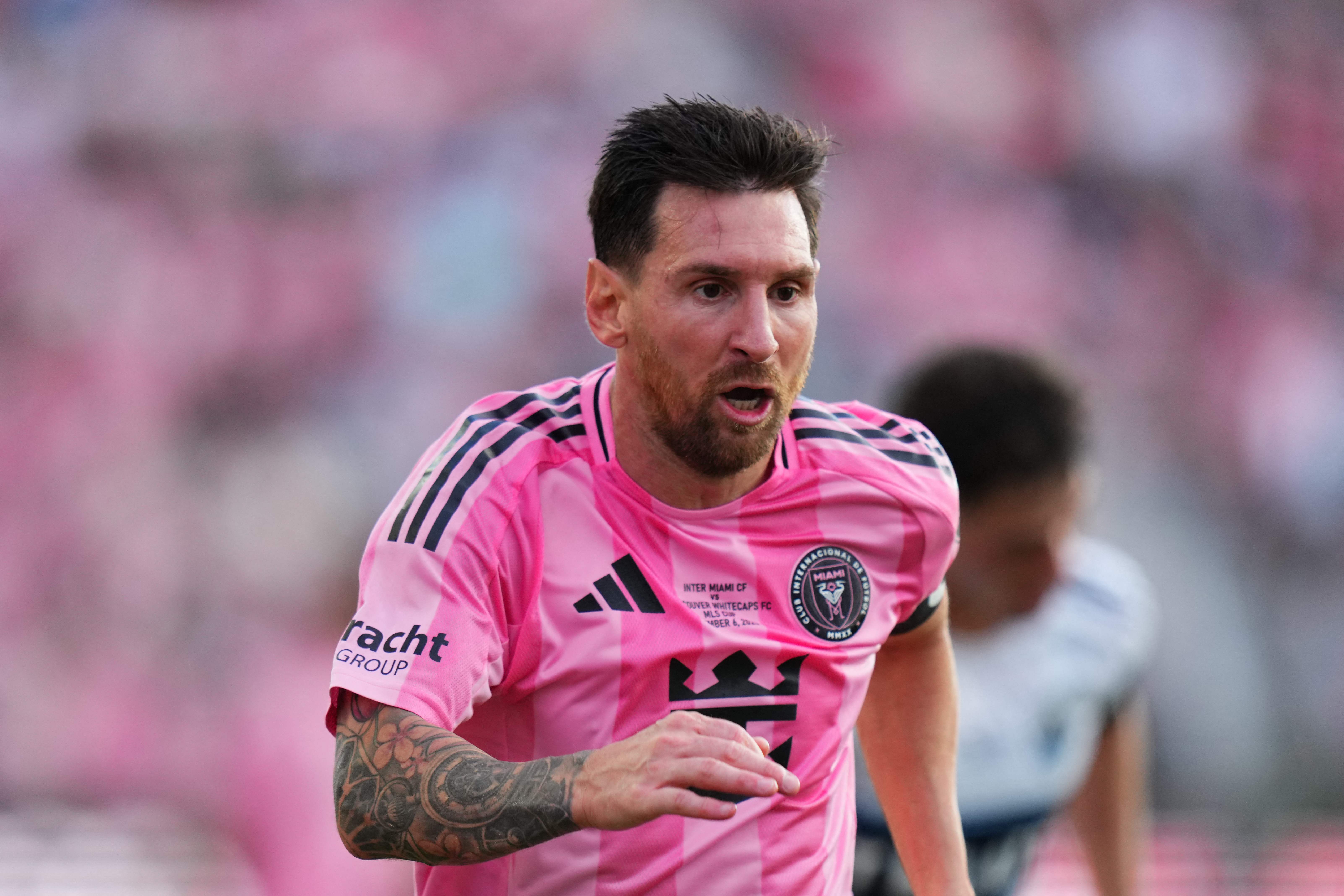 FORT LAUDERDALE, FLORIDA - DECEMBER 06: Lionel Messi #10 of Inter Miami CF reacts during the Audi 2025 MLS Cup Final match between Inter Miami CF and Vancouver Whitecaps FC at Chase Stadium on December 06, 2025 in Fort Lauderdale, Florida.   Rich Storry/Getty Images/AFP (Photo by Rich Storry / GETTY IMAGES NORTH AMERICA / Getty Images via AFP)