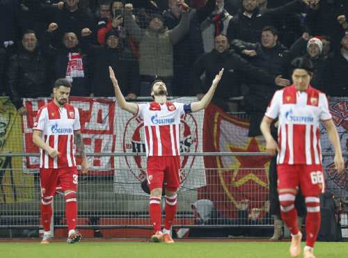 Crvena Zvezda Beograd's Montenegrin midfielder #04 Mirko Ivanic (C) celebrates his 0-1 during the UEFA Europa League football match between SK Sturm Graz and Crvena Zvezda (Red Star Belgrade) in Graz, Austria on December 11, 2025. (Photo by ERWIN SCHERIAU / APA / AFP) / Austria OUT