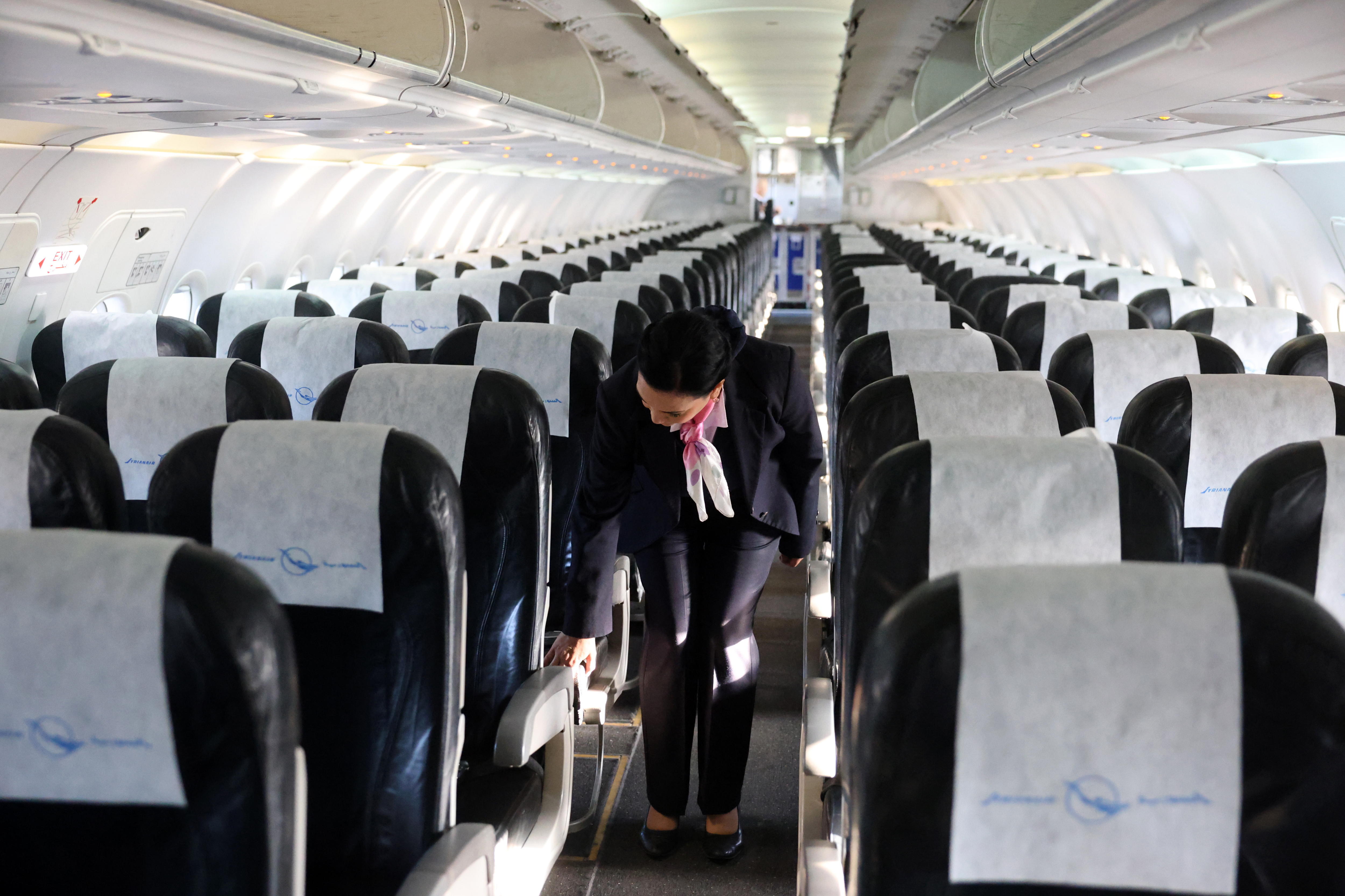 ¿Pasajeros obesos deberán pagar dos asientos? La aerolínea de EE. UU. que aplicará esta medida