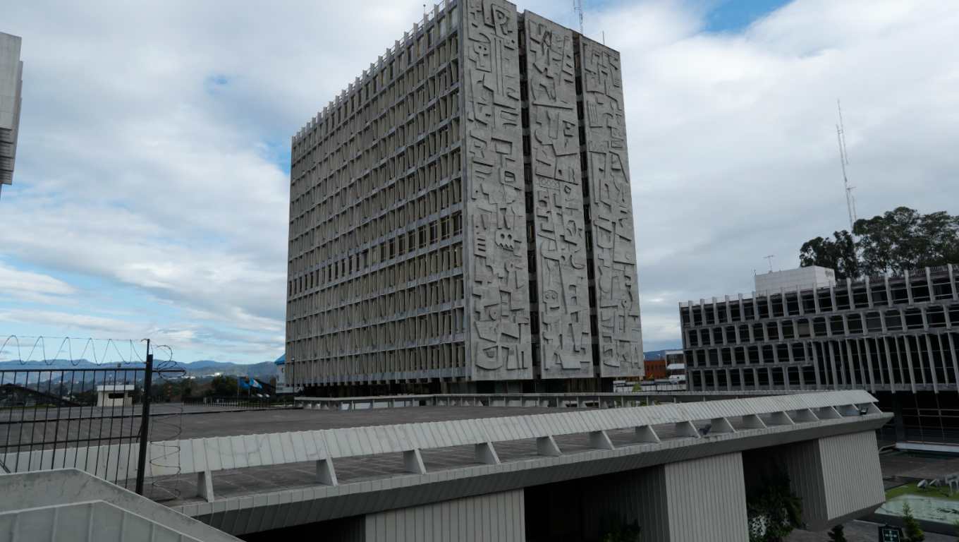 El banco central confirmó que en los próximos días presentará acciones legales contra el artículo 85 del presupuesto de ingresos y egresos aprobado por el Congreso, por el uso de las reservas monetarias. (Foto Prensa Libre: Hemeroteca PL)