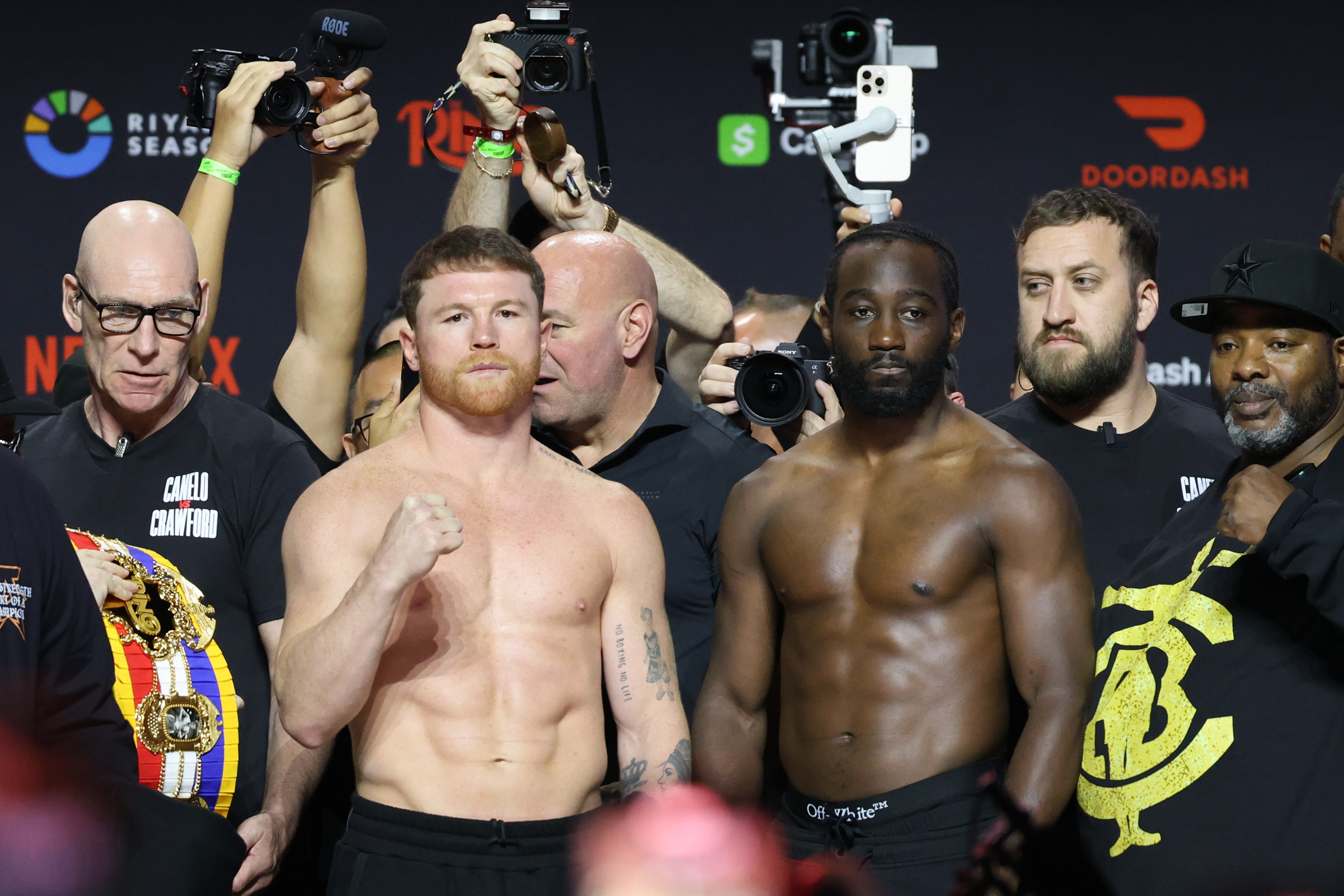 ¿Canelo buscará revancha contra Crawford? La fecha tentativa y la bolsa exigida por el campeón