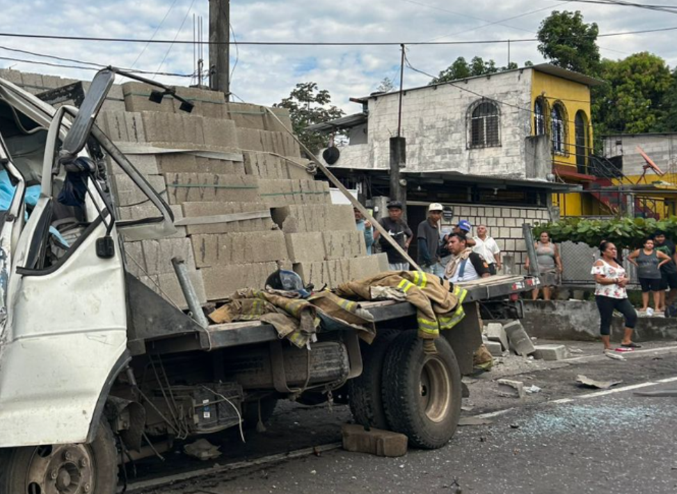 DOS MUERTOS EN RUTA A SANTA LUCÍA COT, ESCUINTLA