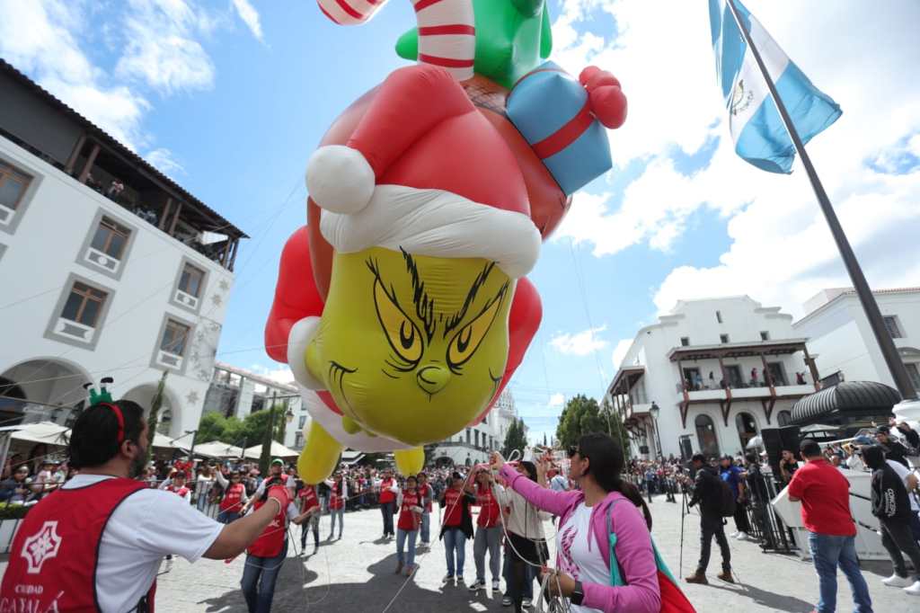 Desfile de Globos Gigantes - Grinch 2
