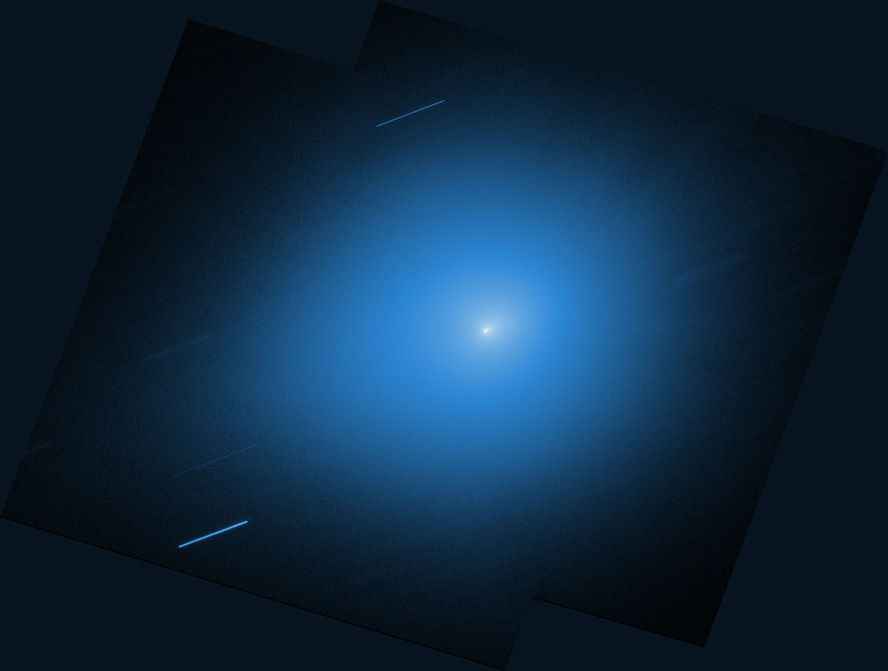 El cometa 3I/ATLAS llegó desde más allá del sistema solar y, antes de proseguir su viaje por el espacio, el próximo día 19 alcanzará su punto más cercano a la Tierra, unos 270 millones de kilómetros, momento que los mayores telescopios aprovecharán para estudiar esta especie de "eslabón perdido". Este objeto no supone ningún peligro, pues pasará al doble de la distancia que separa la Tierra del Sol, y para verlo hará falta un telescopio de mediano tamaño. A pesar de algunas teorías que han circulado, sus características, color, velocidad y dirección "coinciden con lo que esperamos de un cometa", indica la Nasa estadounidense en su web.-EFE/NASA, ESA, STScI, D. Jewitt (UCLA)***SOLO USO EDITORIAL/SOLO DISPONIBLE PARA ILUSTRAR LA NOTICIA QUE ACOMPAÑA (CRÉDITO OBLIGATORIO)******SOLO USO EDITORIAL/SOLO DISPONIBLE PARA ILUSTRAR LA NOTICIA QUE ACOMPAÑA (CRÉDITO OBLIGATORIO)***