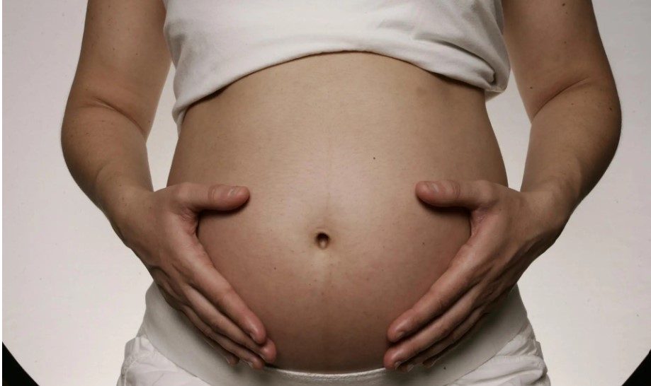 Por qué un embarazo complicado podría provocar problemas de salud en la mediana edad