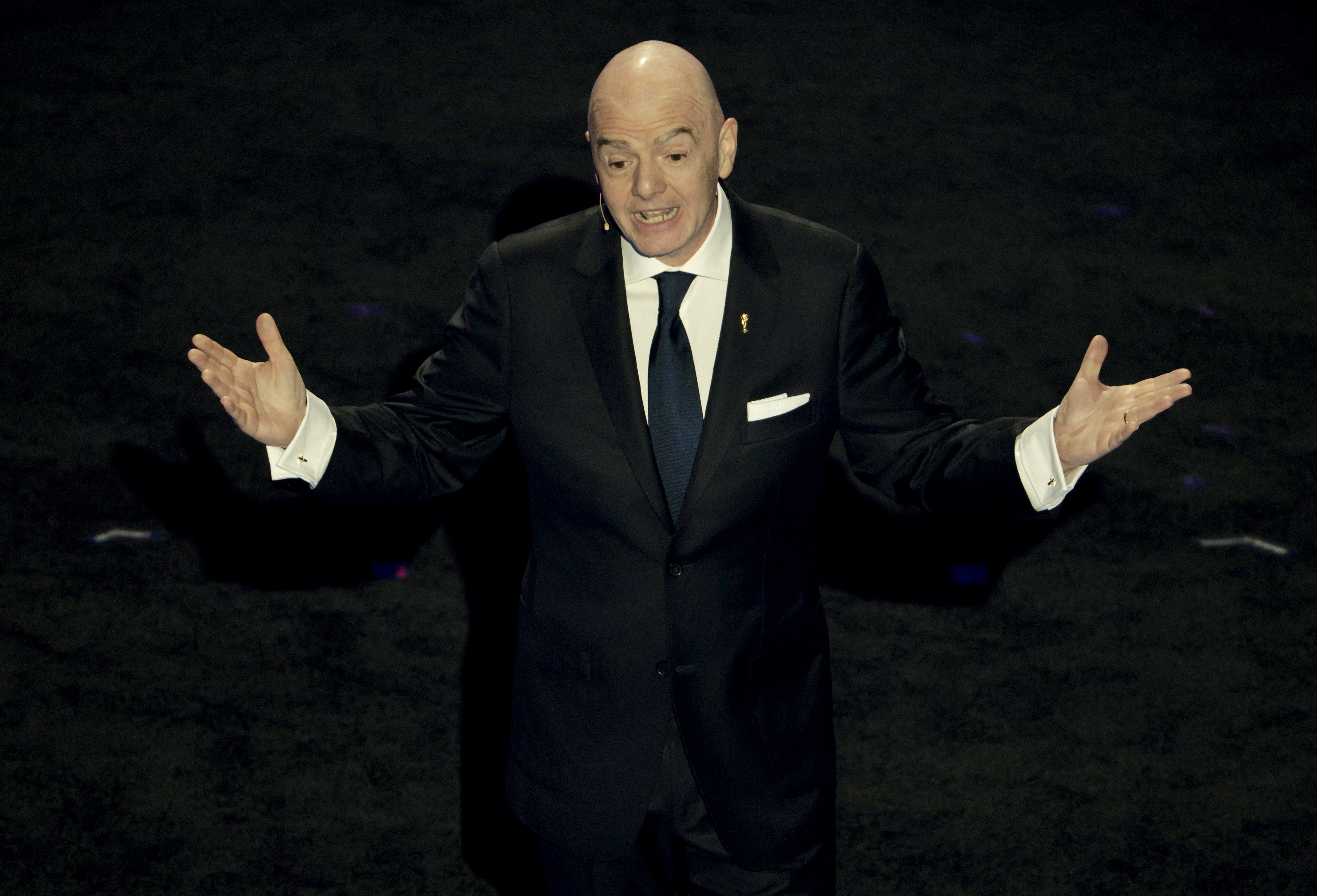 Gianni Infantino desde Washington, el presidente de la FIFA guía la ceremonia que decide el camino hacia la gloria del 2026. (Foto Prensa Libre: EFE)