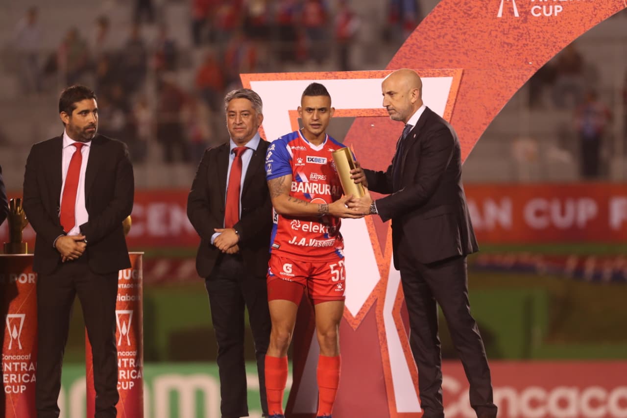 ¿Gesto de robo? El ademán de Aparicio tras la derrota de Xelajú MC en la Copa Centroamericana