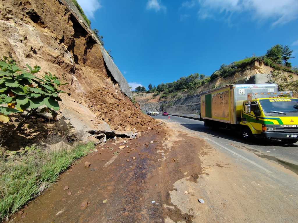 Libramiento Chimaltenango derrumbe 