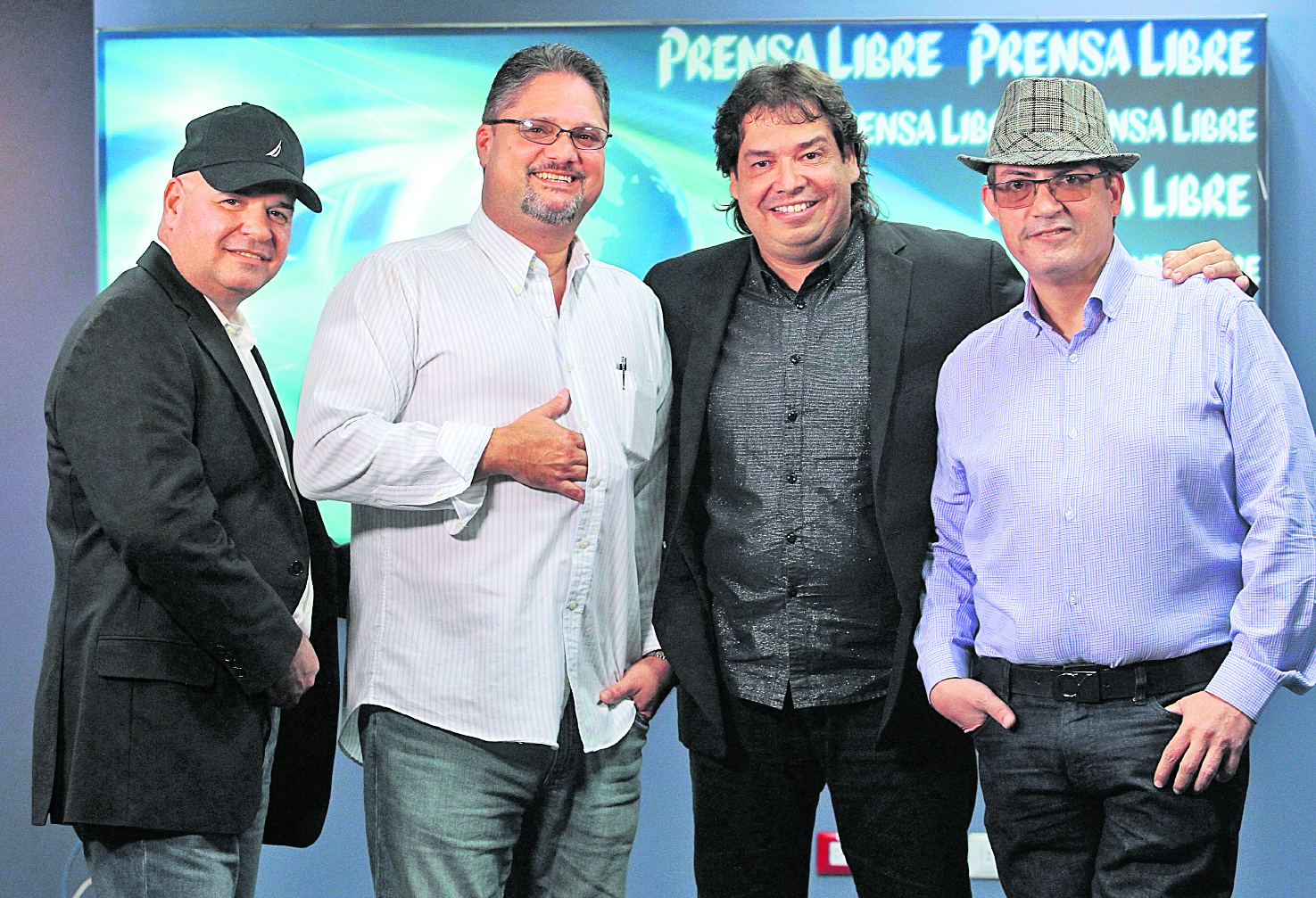 De izquierda a derecha, José Miguel Santa "Migue", Reinaldo Díaz Santos "Rey", Edy Ramirez Acevedo "Edy" y Héctor Antonio Ocasio "Tony" integrantes de la banda juvenil Los Chicos de Puerto Rico, visitaron las instalaciones de Prensa Libre para compartir con los lectores parte de su vida durante la época dorada de los artistas.FOTO: Álvaro Interiano.    18/07/2017