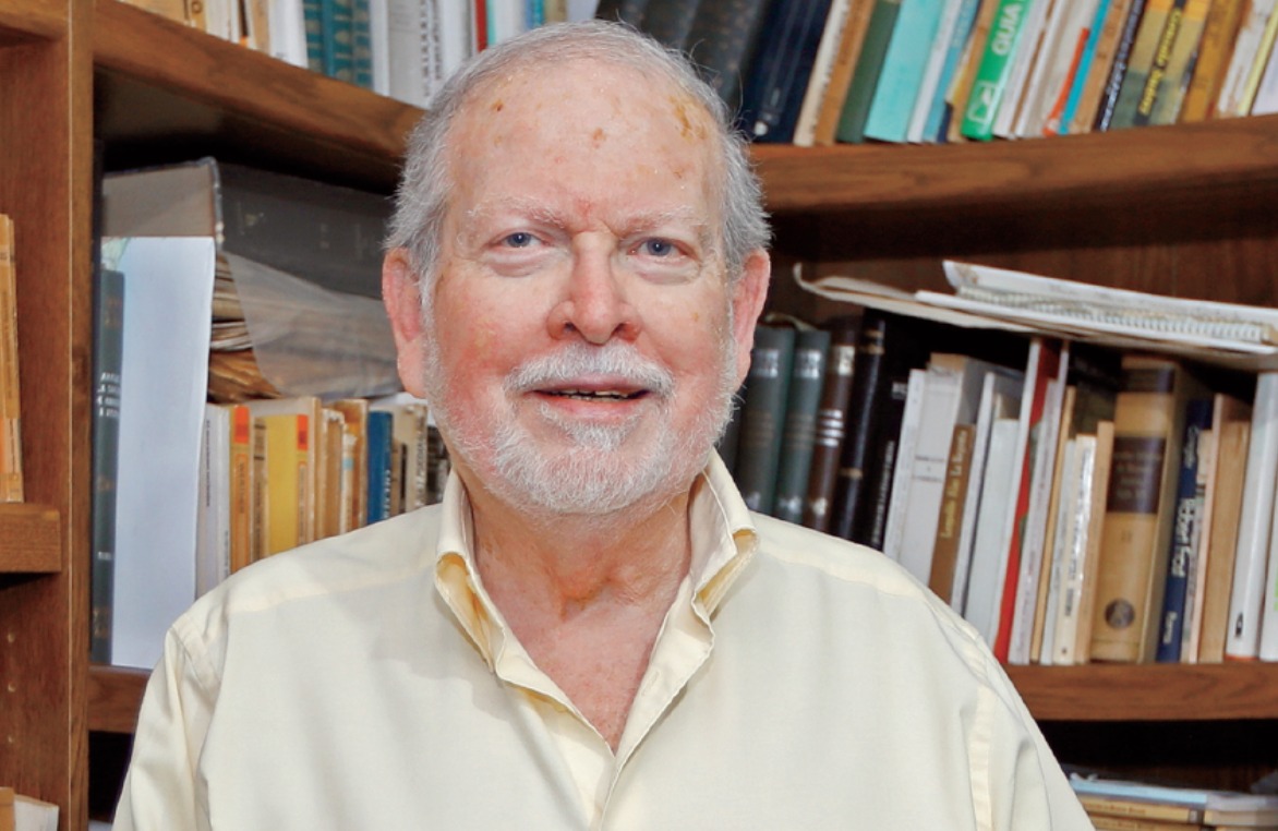 Fallece Mario Alberto Carrera, escritor, crítico y Premio Nacional de Literatura que marcó generaciones