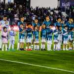 FUTBOL NACIONAL, ANTIGUA CUARTOS DE FINAL. Se llev el partido de vuelta entre Antigua GFC y Xelaj MC, vlido por los cuartos de final del Apertura 2025. El mercado final fue a favor de Antigua 2 a 0, con ello, los coloniales clasificaron a las semifinales y se enfrentarn a Aurora FC. En la imagen, momentos previos al partido.
Juan Diego Gonzlez. 151225