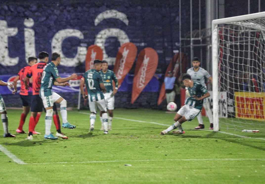 Final del futbol guatemalteco rojos contra Antigua GFC'