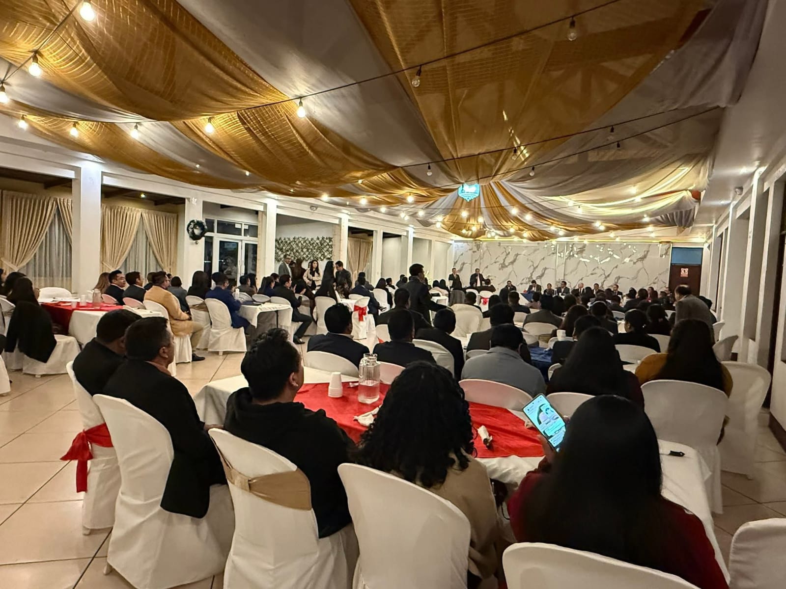 Grupos gremiales usan convivios para ganar simpatías frente a elecciones del 2026