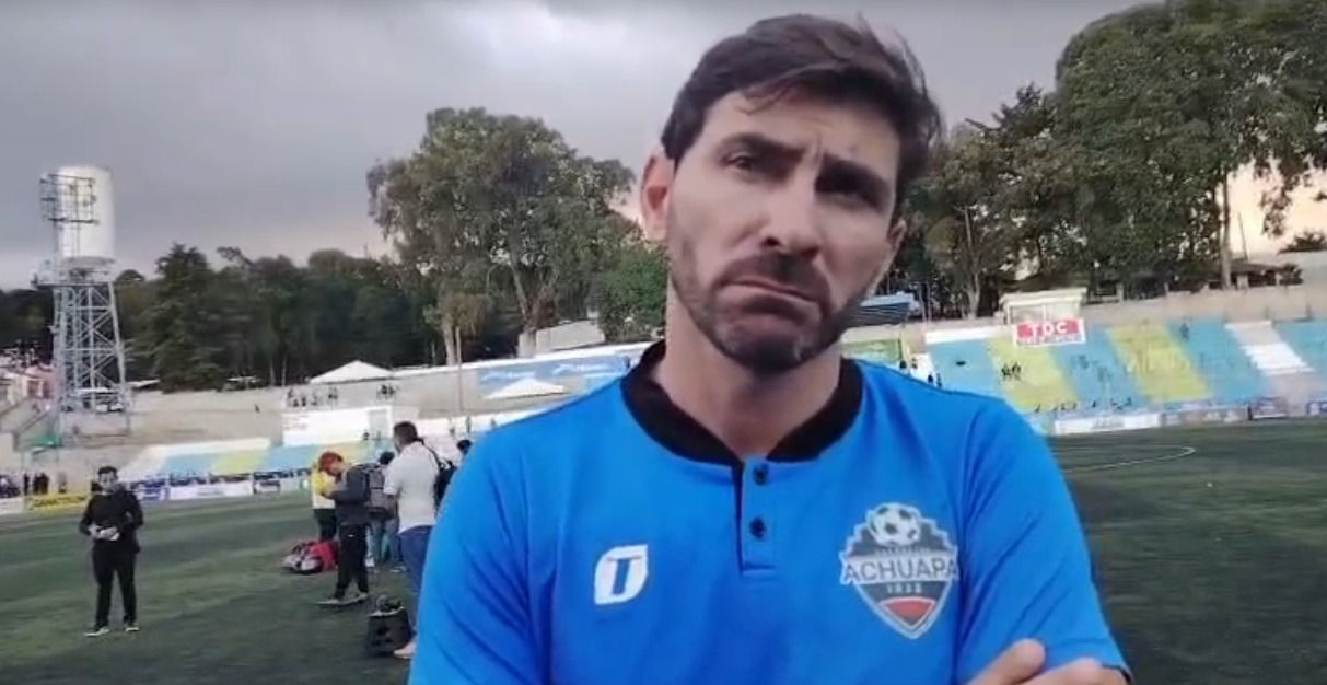 Álvaro García, técnico de Achuapa, asegura que Municipal es el mejor equipo del Apertura 2025