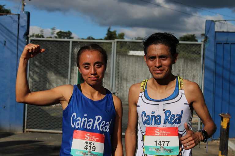 ¡Williams Julajuj y Heidy Villegas son los ganadores de la carrera San Silvestre 2