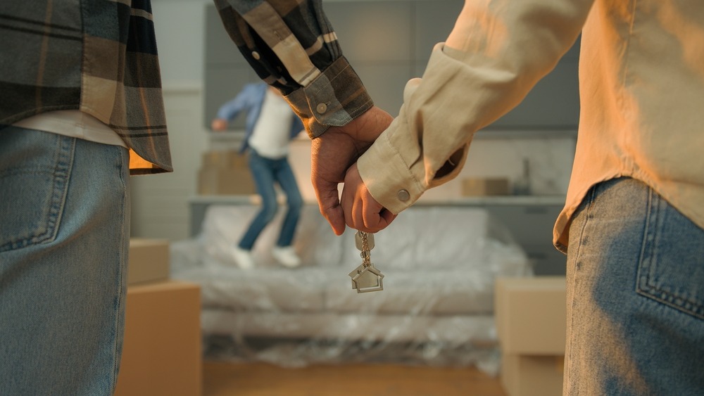 El programa Mi Primera Casa fijó una meta inicial de 1 mil 258 viviendas, pero las proyecciones del CHN indican que podrían entregarse 1 mil 590 unidades al cierre del periodo (Foto, Prensa Libre: ShutterStock).