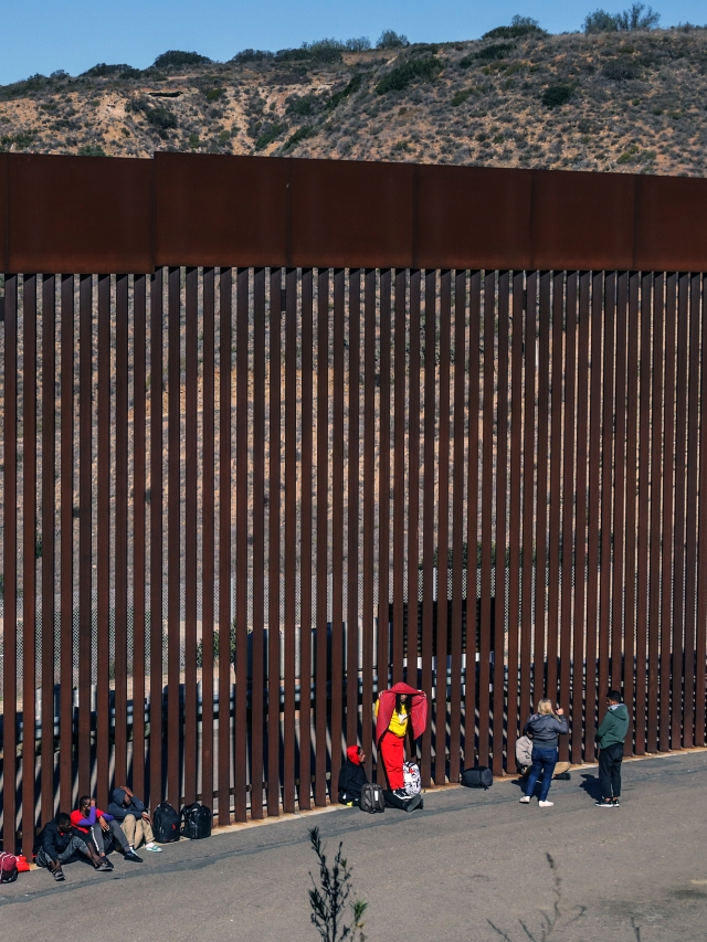 Latina muere al caer de muro fronterizo en Tijuana