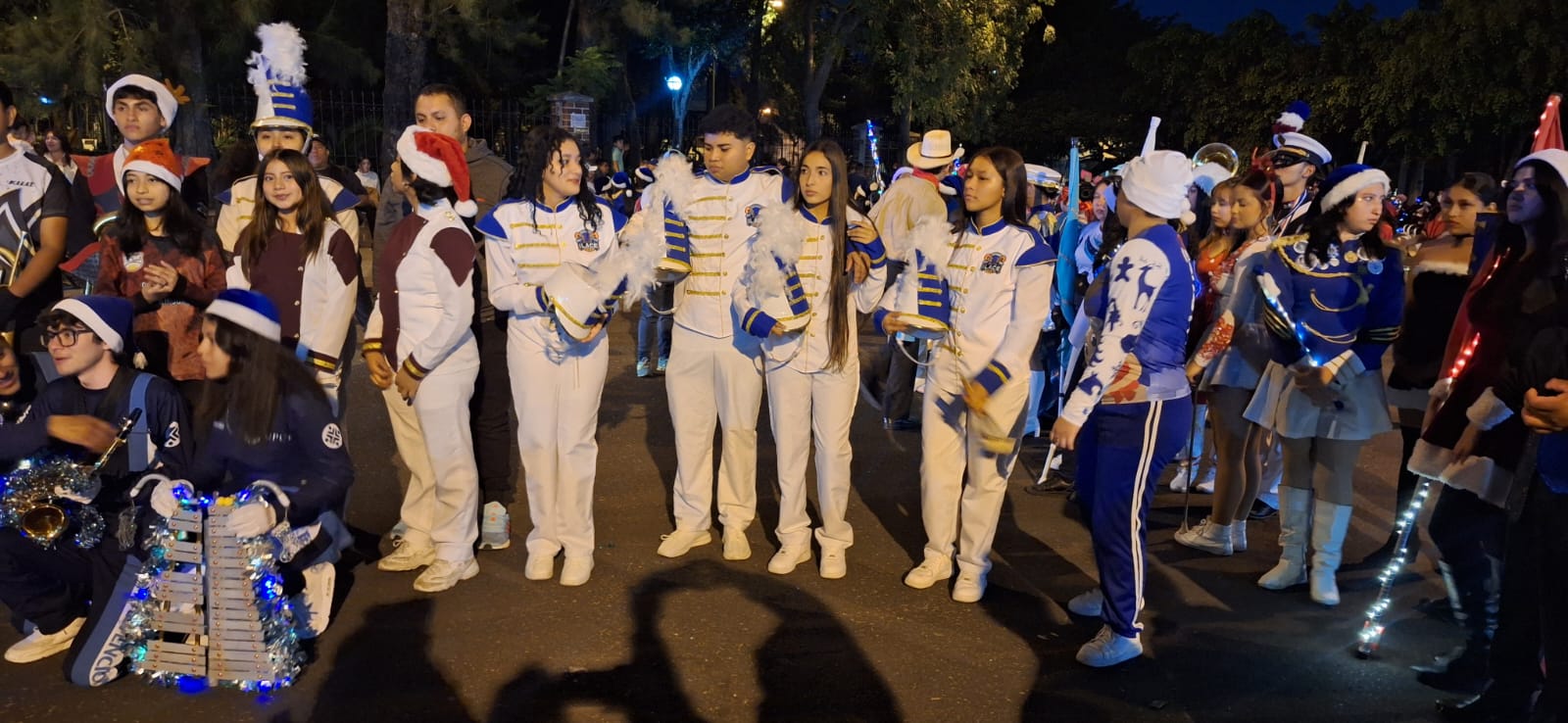 desfile de bandas navideño