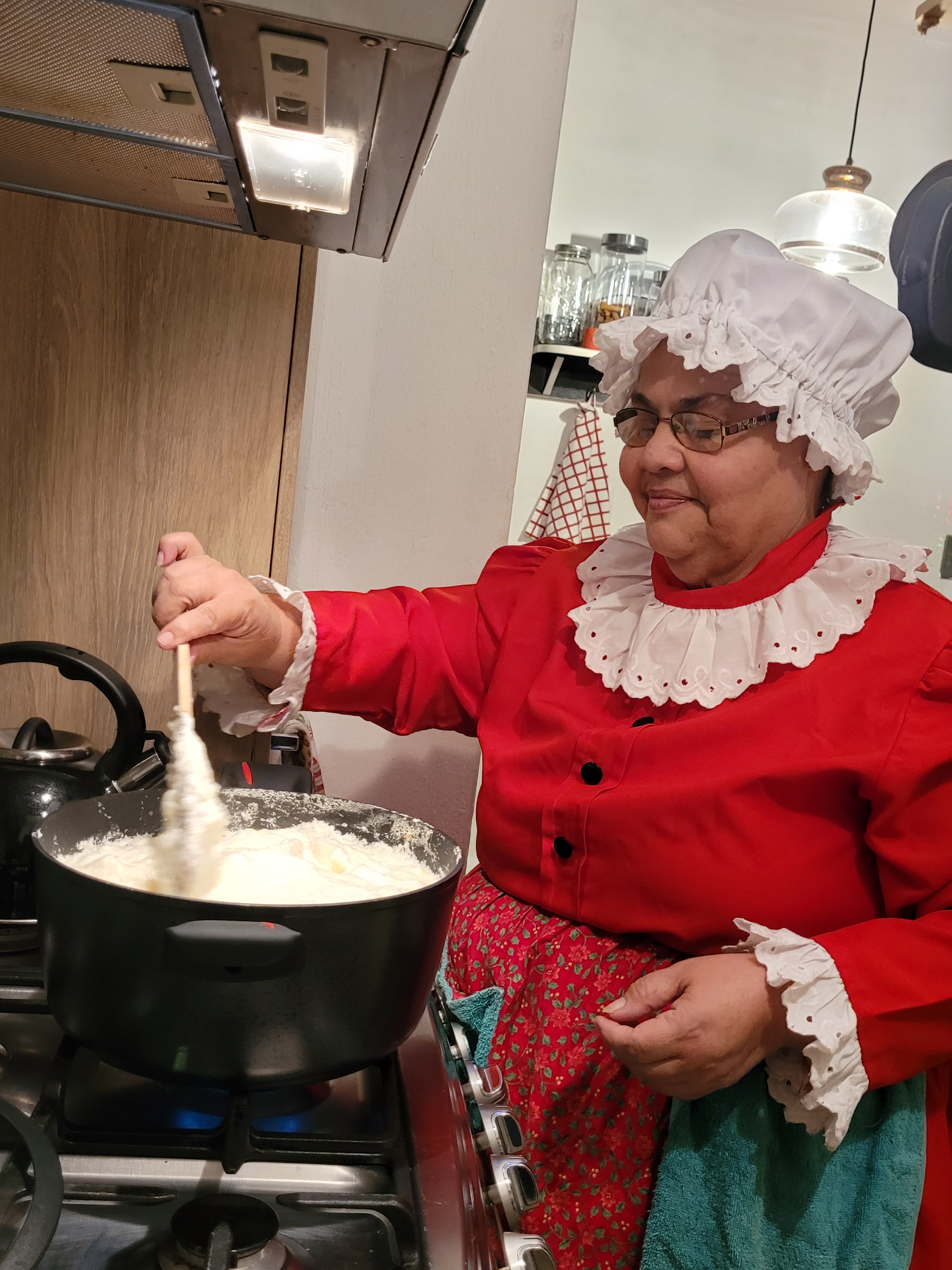 La historia de Mamá Claus en Guatemala: 29 años llevando regalos y esperanza a hospitales