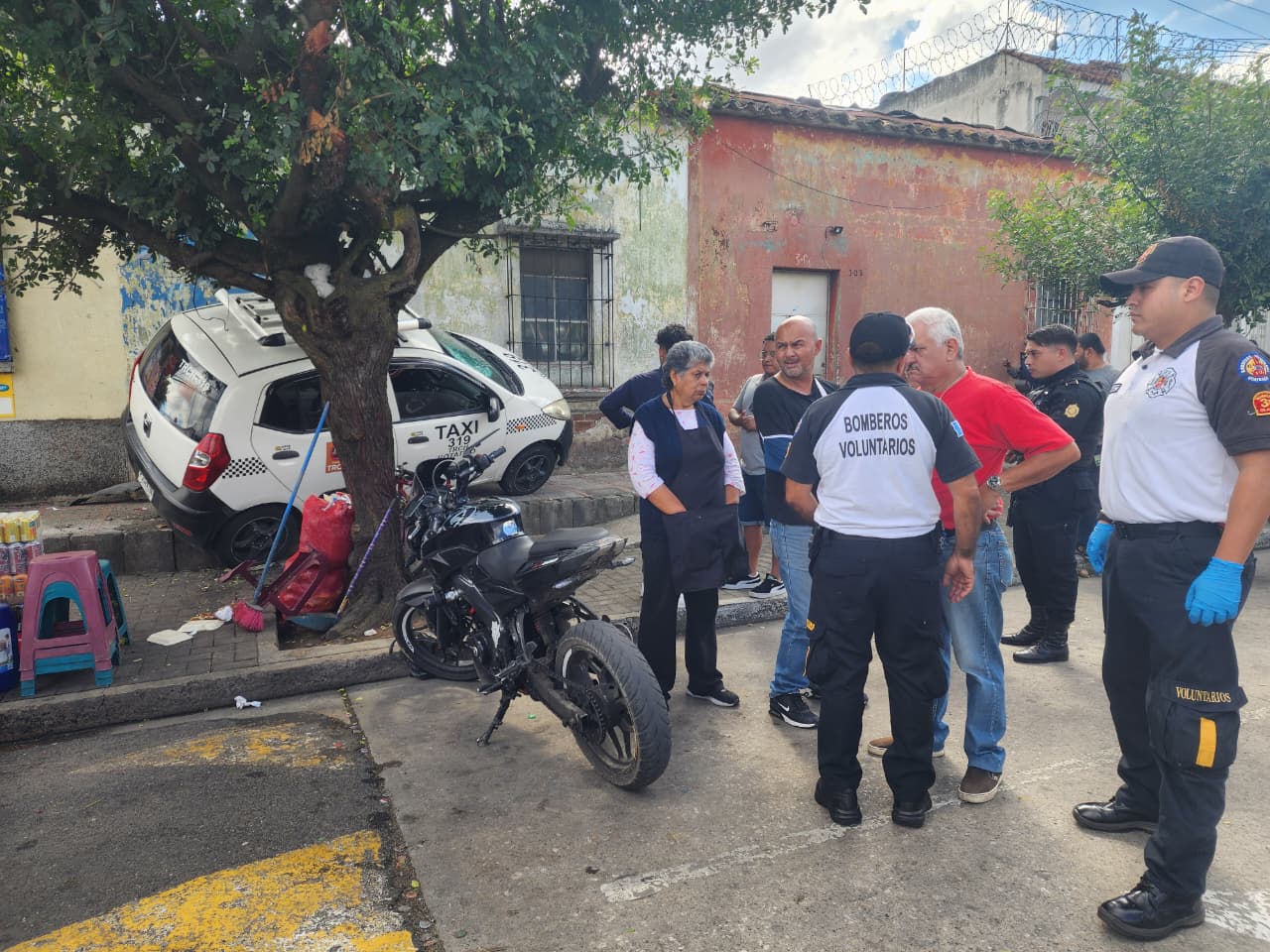 taxi zona 3 empotra en una vivienda evita arrollar a mÃ¡s de 10 personas 