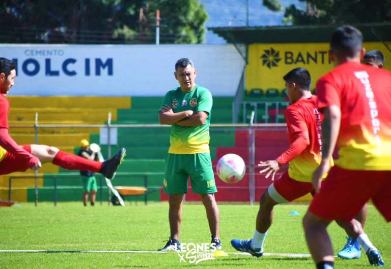 Leonel Noriega asume como nuevo director técnico de Marquense rumbo al Clausura 2