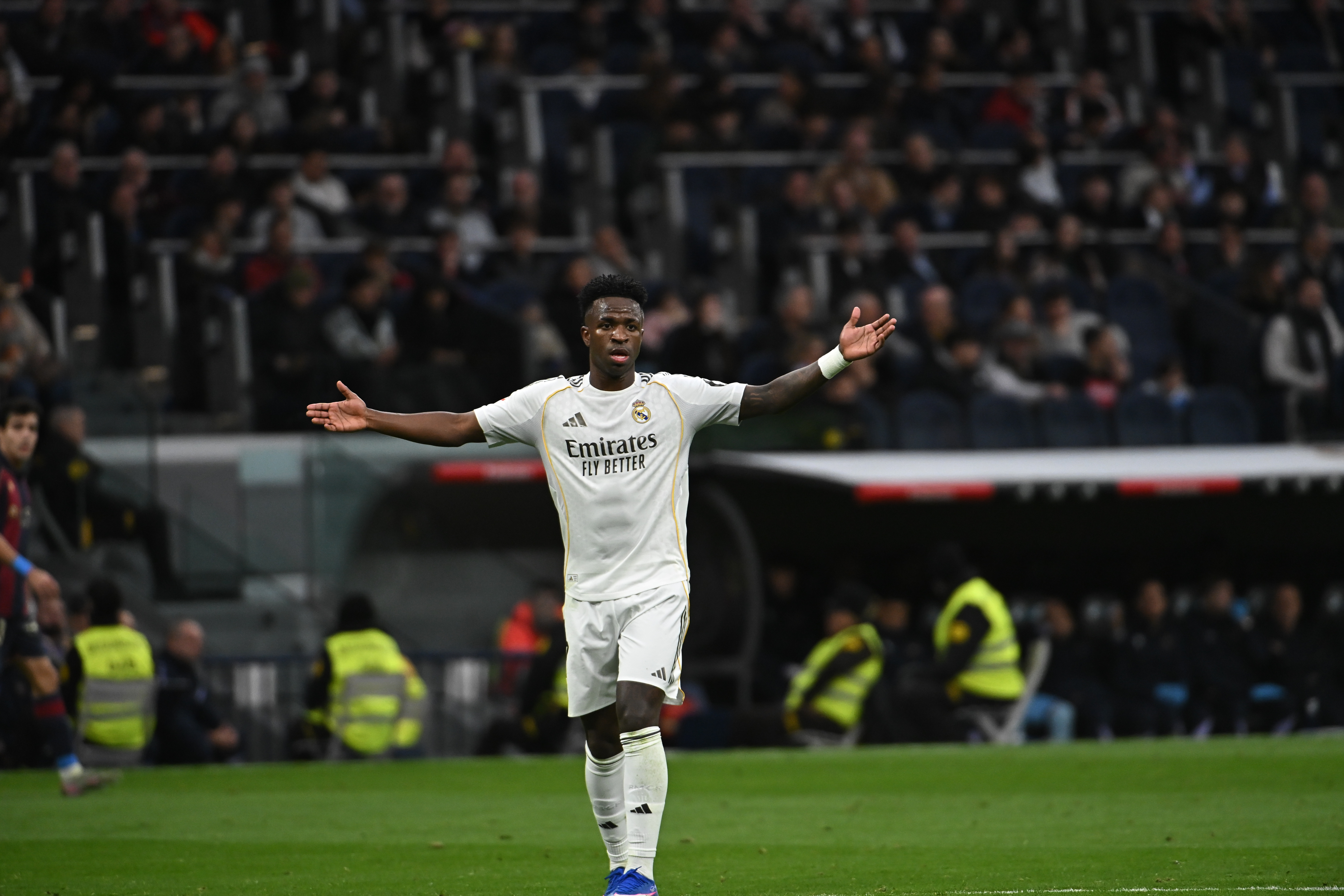 MADRID, 17/01/2026.- El jugador del Real Madrid Vinicius Jr durante el partido de LaLiga EA Sports disputado contra el Levante UD este sábado en el estadio Santiago Bernabéu de Madrid. EFE/ FERNANDO VILLAR