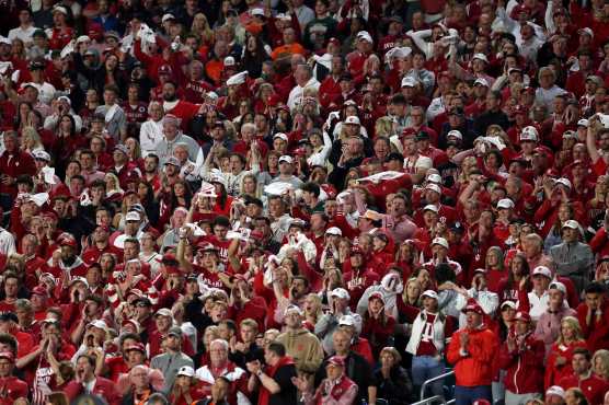 MIAMI GARDENS, FLORIDA - JANUARY 19: Indiana Hoosiers fans look on during the fourth quarter against the Miami Hurricanes in the 2026 College Football Playoff National Championship at Hard Rock Stadium on January 19, 2026 in Miami Gardens, Florida.   Jamie Squire/Getty Images/AFP (Photo by JAMIE SQUIRE / GETTY IMAGES NORTH AMERICA / Getty Images via AFP)