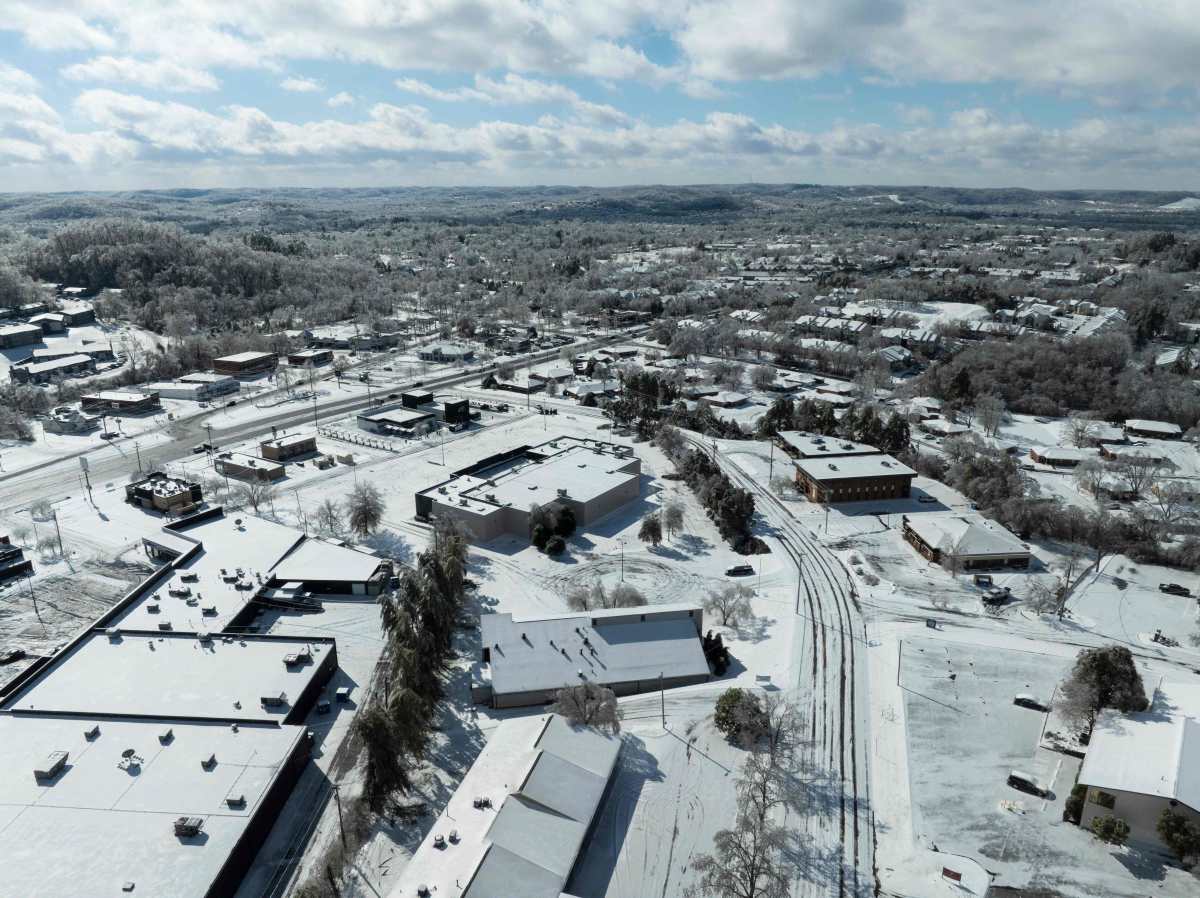 Una enorme tormenta invernal causa estragos en una amplia zona de Estados Unidos