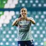 Ana Lucía Martínez se ha convertido en un estandarte del Cruz Azul. (Foto Prensa Libre: Cruz Azul Femenil).