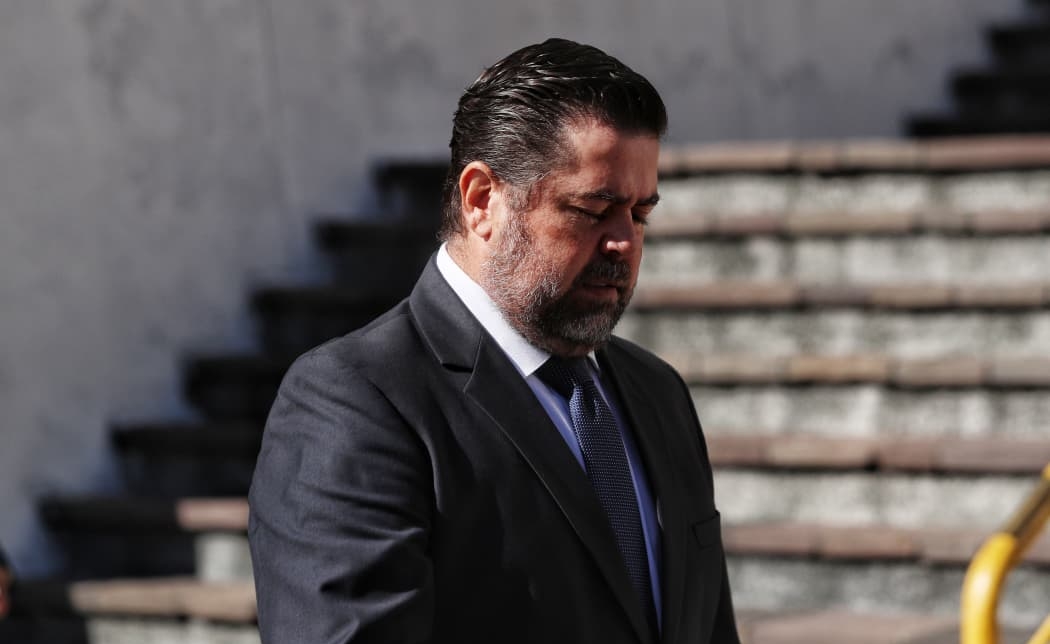 Javier Maldonado, exministro de Comunicaciones, llega a la Torre de Tribunales para comparecer por un caso bajo investigación de la FECI. (Foto Prensa Libre: Byron Bsiza)