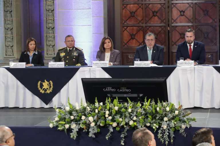 Guatemala y EE. UU. firman convenios para ejecutar seis proyectos viales con inversión de US$11