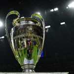 El trofeo de la Champions League que se entregará al próximo campeón. (Foto Prensa Libre: AFP).