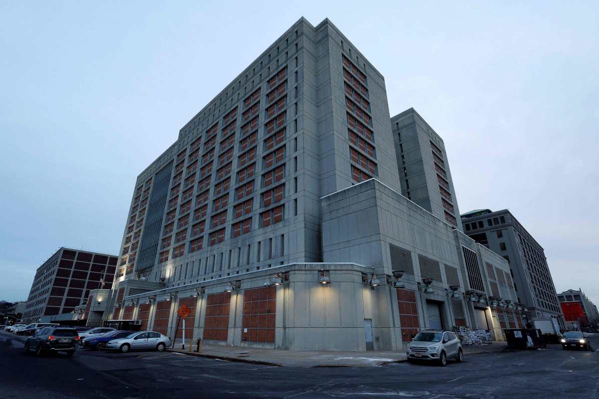 La prisión de Brooklyn donde estaría Nicolás Maduro: reos famosos y denuncias por condiciones inhumanas