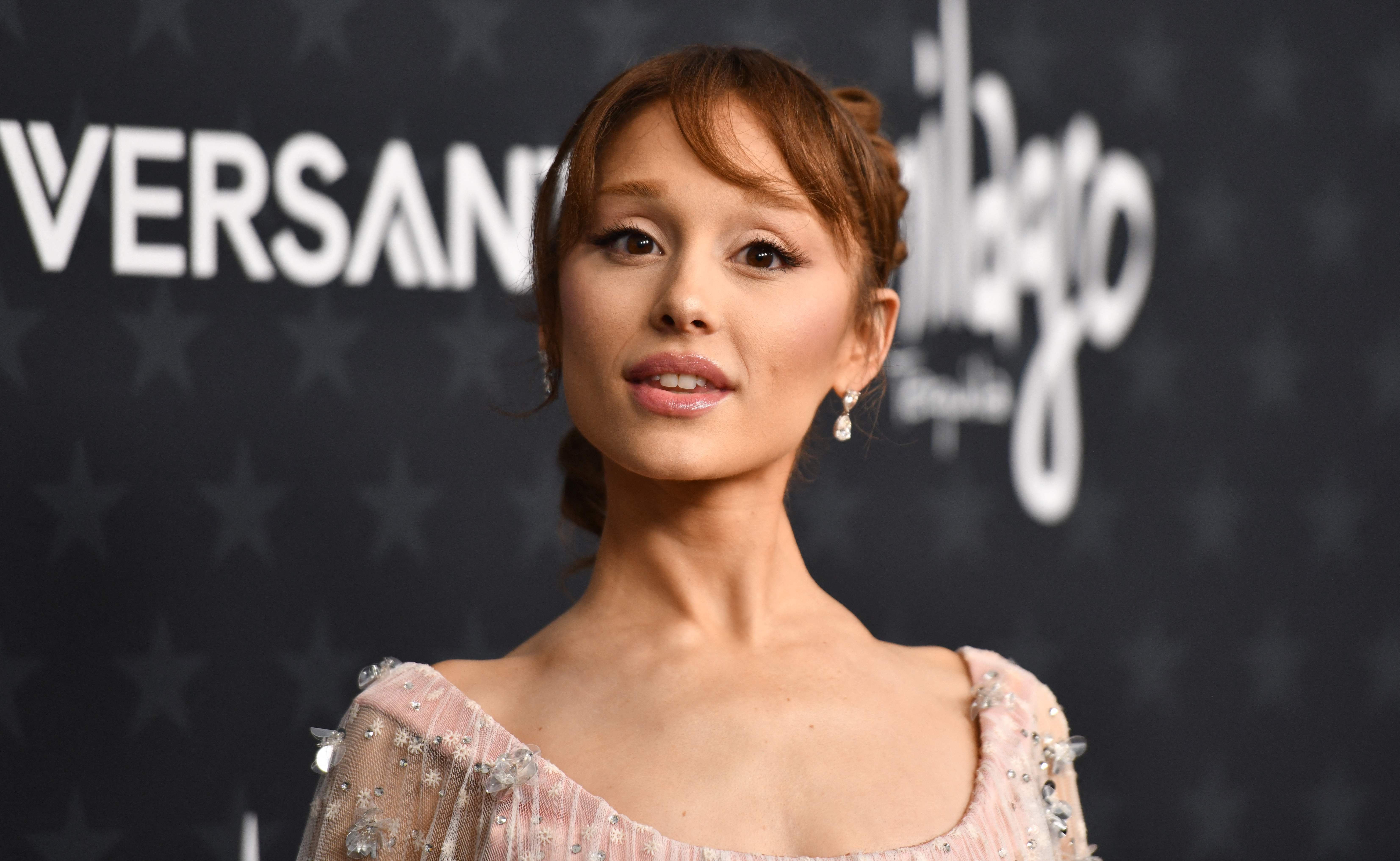 Ariana Grande demanda a hackers por el robo y filtración de canciones inéditas, material de grabación y fotografías: así operaron durante años