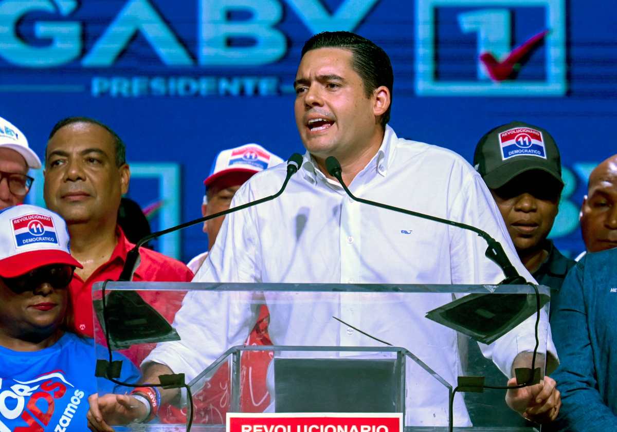 (FILES) Panama's Vice President (2019-2024) and presidential candidate, Jose Gabriel Carrizo, speaks during his campaign closing rally in Panama City on May 1, 2024. Carrizo was arrested for alleged unjustified enrichment on January 27, 2026 at Tocumen International Airport, on arrival from Guatemala, where he had attempted to be sworn in to the Central American Parliament (Parlacen). (Photo by JOHAN ORDONEZ and Johan ORDONEZ / AFP)