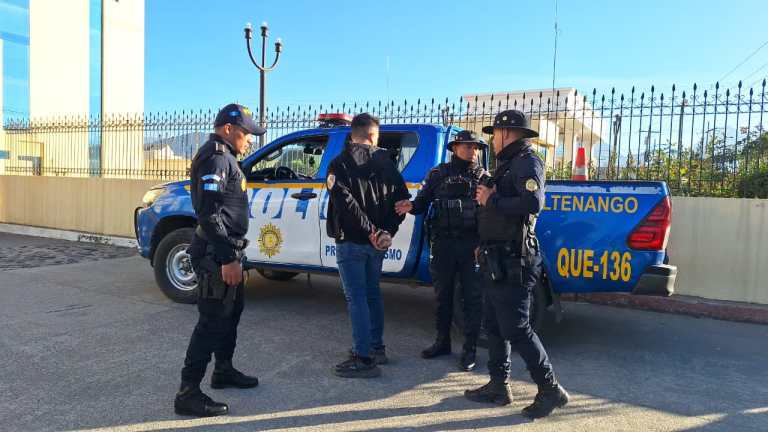 Capturan a promotor financiero que habría gestionado créditos con documentos de clientes y sustraído más de Q3