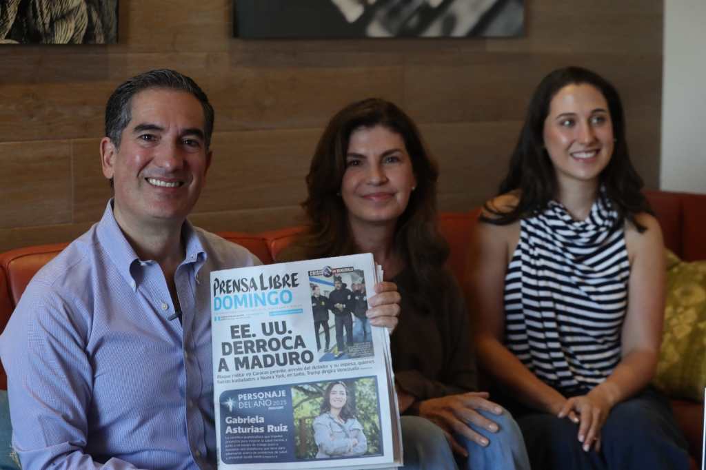 Familia de Gabriela Asturias Personaje del Año 2025 Prensa Libre