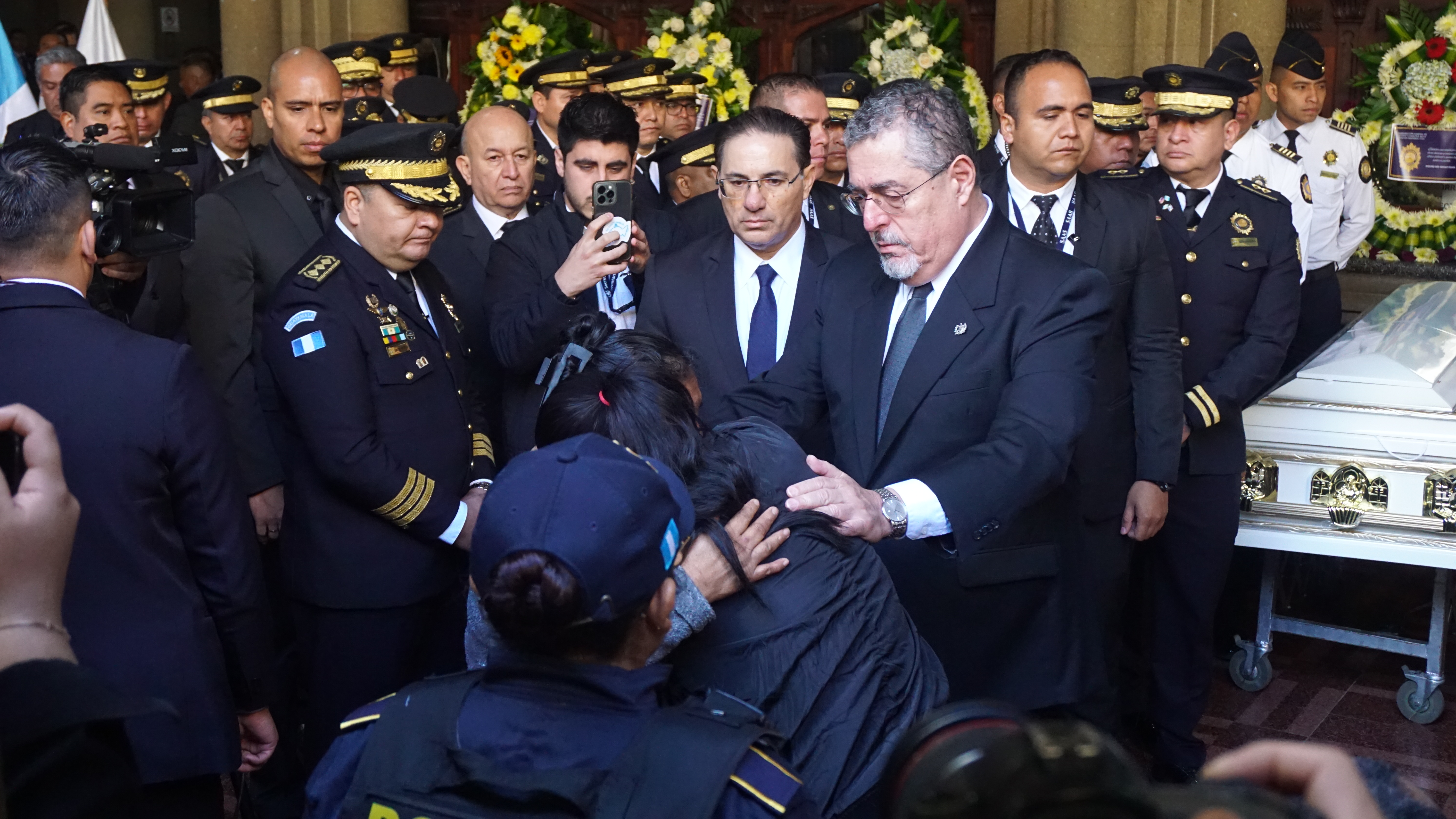 HONRAS FUNEBRES ATAQUE PNC